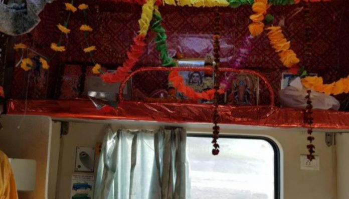 মহাকালের জন্য প্রতিদিন আসন সংরক্ষিত থাকবে না, বিতর্কের মুখে সাফাই রেলের