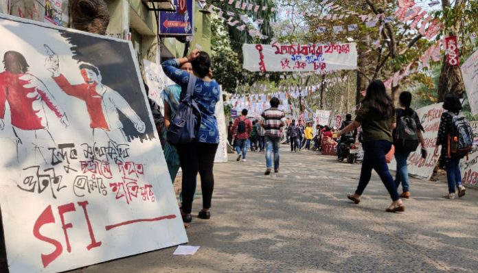 শান্তিপূর্ণভাবে মিটল যাদবপুরের ছাত্রভোট, লালগড়ে কি এবার গেরুয়া বিপ্লব?