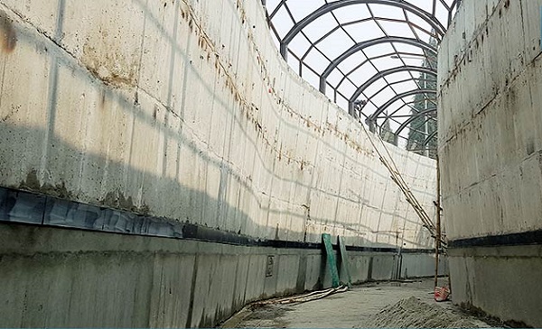 শীতাতপ নিয়ন্ত্রিত দৃষ্টিনন্দন আন্ডারপাস নির্মাণ কাজ চলছে