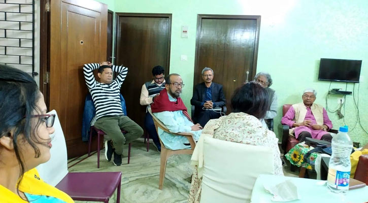 কলকাতার সল্টলেকে ঐহিকে নিবিড় সাহিত্য-আড্ডা