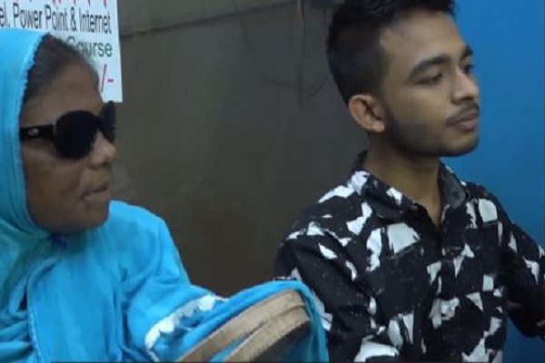 জুঁই বলেন অন্যজন লিখেন