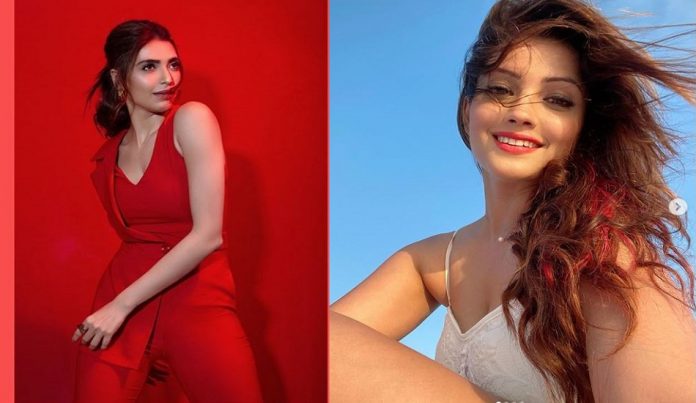 বুলগেরিয়ার রাস্তায় নাচছেন করিশ্মা, আদা, এভাবেই দিন কাটছে জনপ্রিয় দুই অভিনেত্রীর?