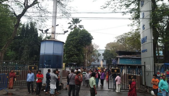 বিসি রায় হাসাতালের শিশু বিভাগে আগুন, সাংবাদিকদের গেটেই আটকালো কর্তৃপক্ষ