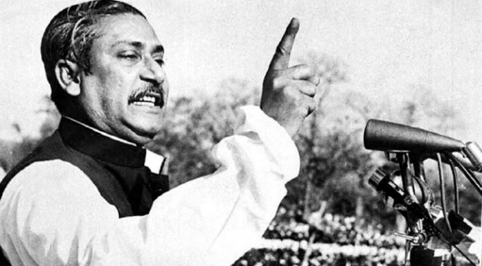 ১৯৭১ সালের ৭ই মার্চে রেসকোর্স ময়দানে বঙ্গবন্ধু শেখ মুজিবুর রহমান।