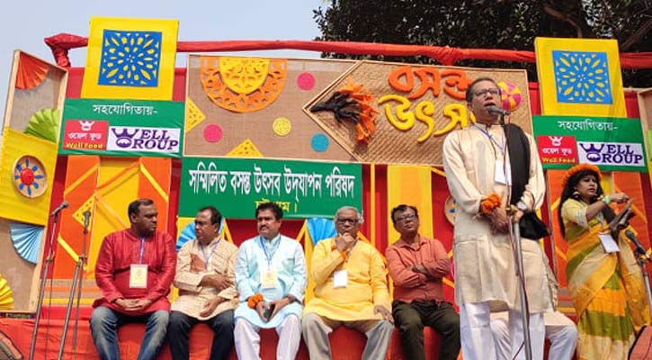 বক্তব্য দেন আওয়ামী লীগের কেন্দ্রীয় উপ প্রচার সম্পাদক আমিনুল ইসলাম। ছবি: সোহেল সরওয়ার