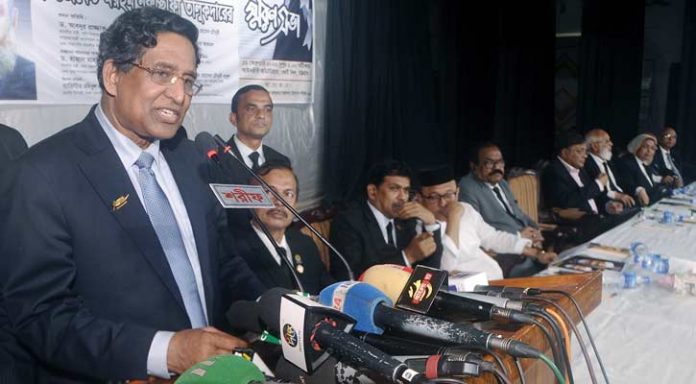 বক্তব্য দেন  কৃষিমন্ত্রী ড. আবদুর রাজ্জাক