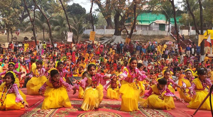 পাহাড়তলীতে বসন্ত বন্দনায় বোধন