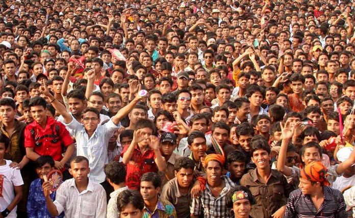 জনসংখ্যা তরুণ বেকার