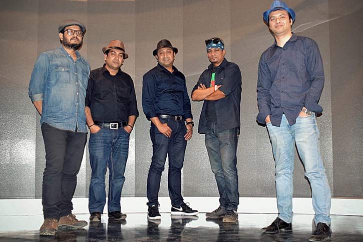ব্যান্ডদল ‘পার্থিব’
