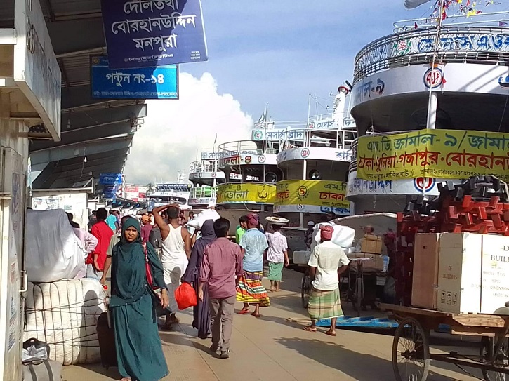 পদ্মাসেতু চালু: সদরঘাটের চিত্র স্বাভাবিক